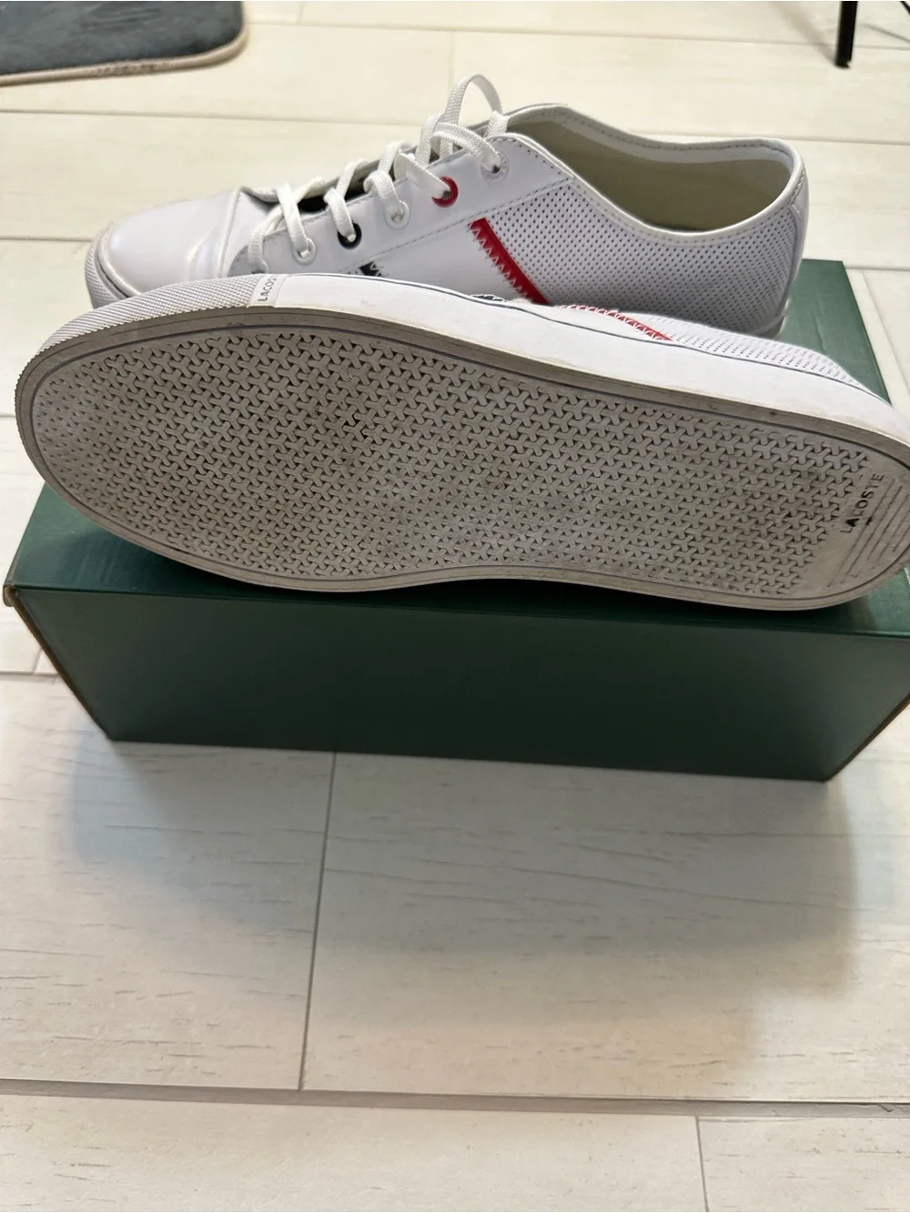 Lacoste Men's White Casual Lace-Up Sneakers with Red & Blue Accent